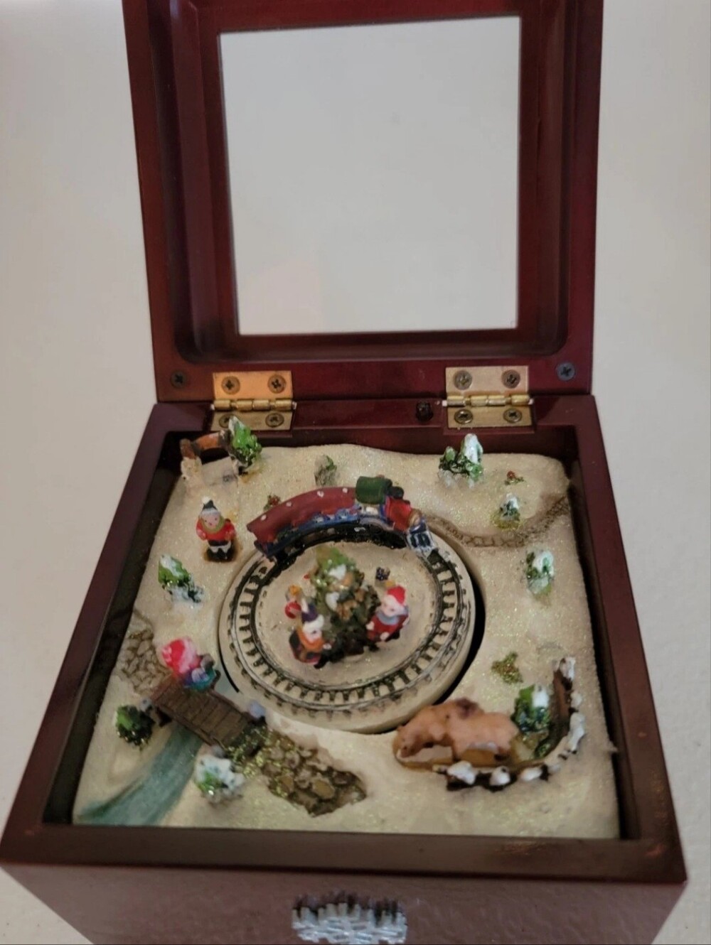 Vintage Innovage 2006 "The Christmas Train" animated motion music box diorama.